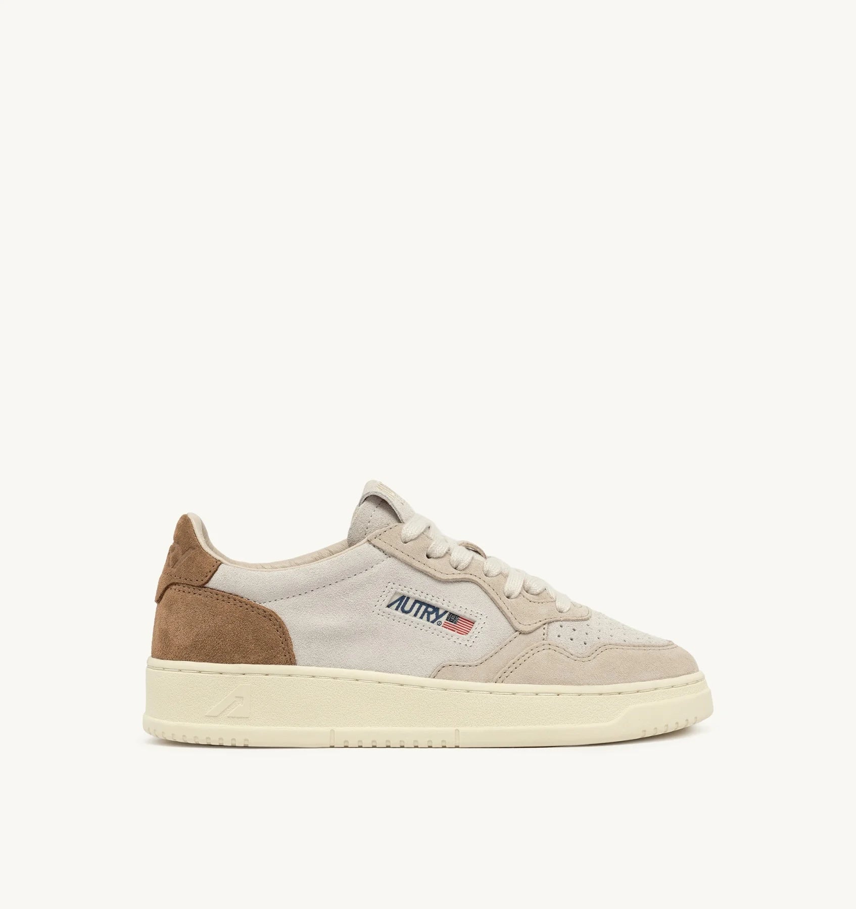 Baskets Medalist Low Tricolore en Daim - Sand et Cigar
